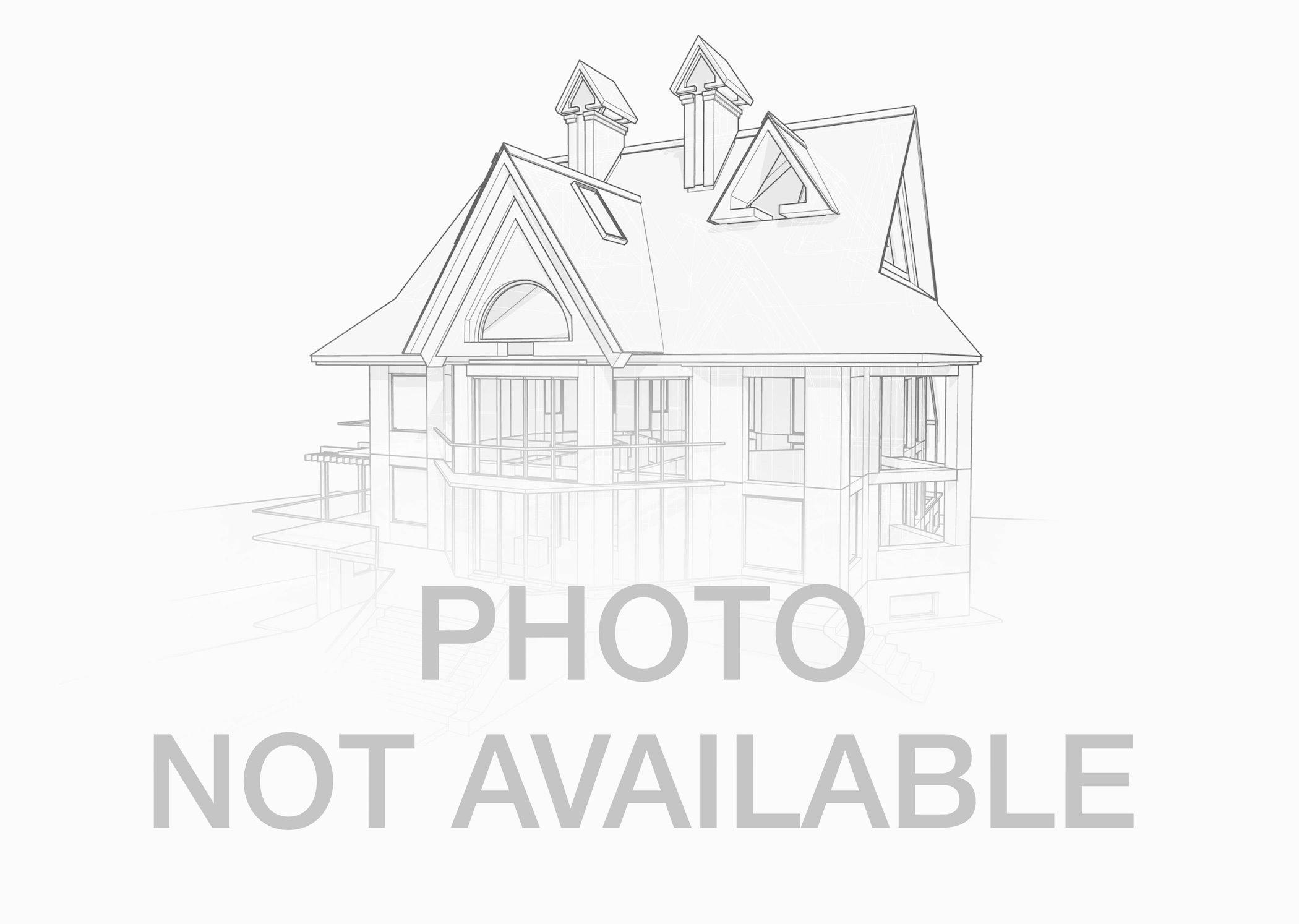 42429 N Woodbine Avenue 